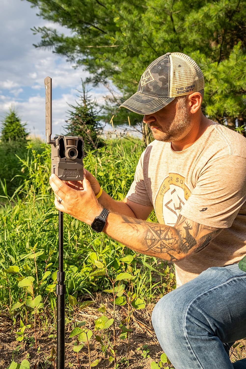 Cellular Trail Camera, NO Glow, HD Photo and HD Video (2 PK) M458534