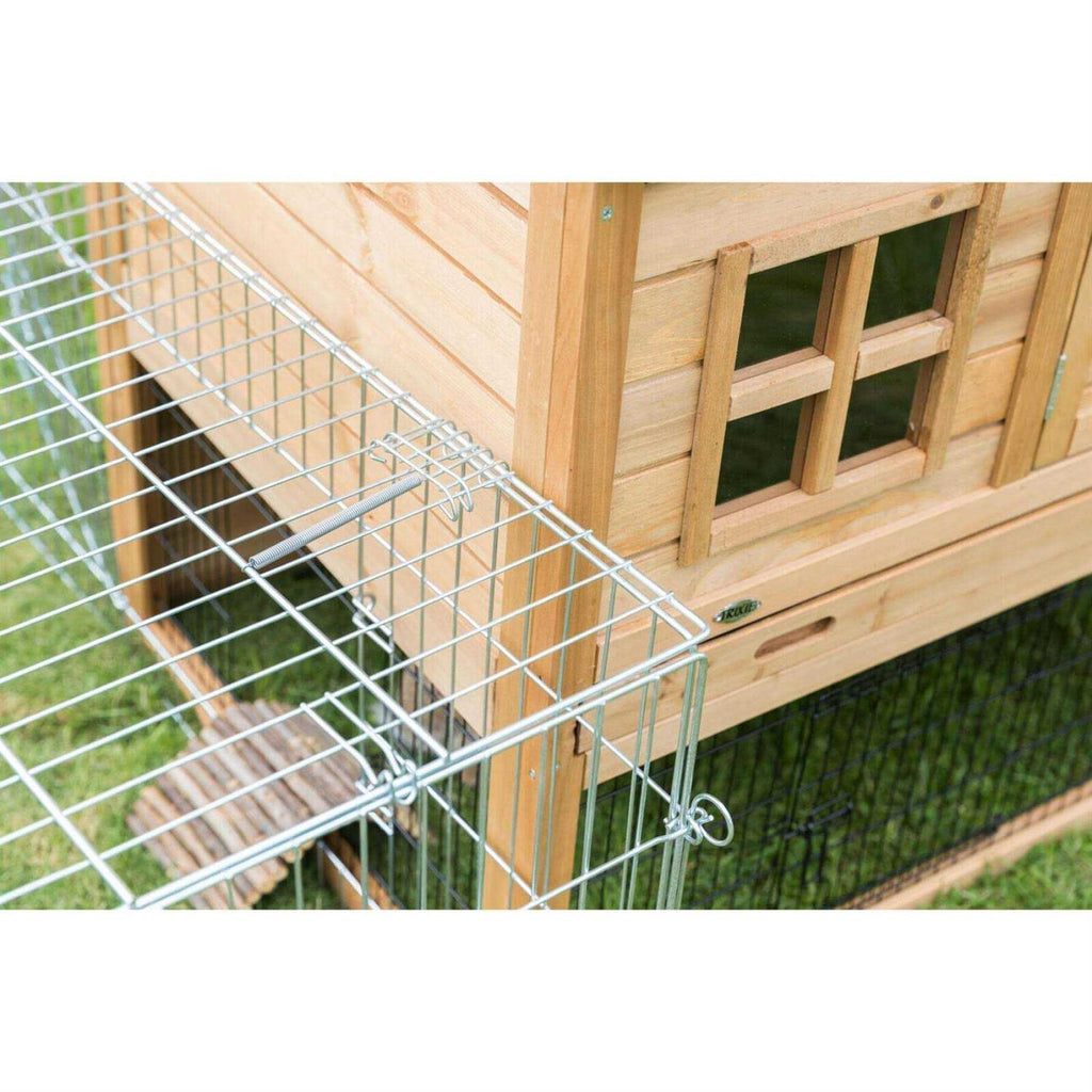 Enclosed Outdoor Run I654888