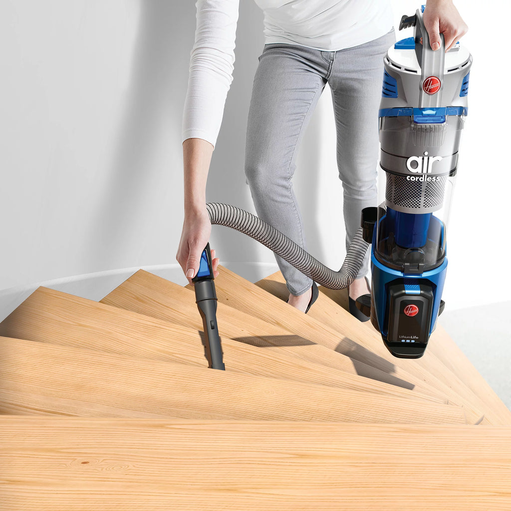 Bagless Cordless Upright Vacuum L526