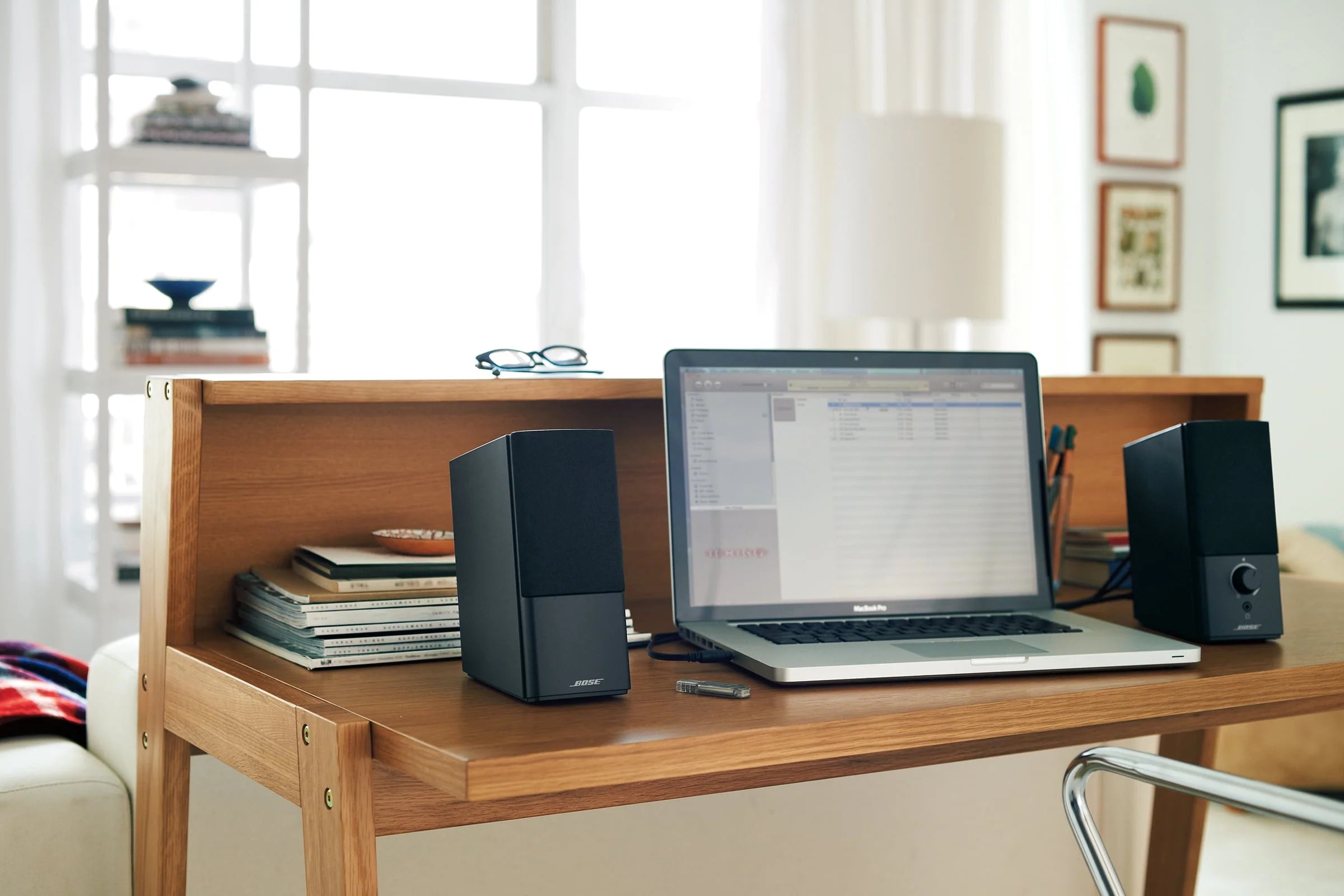 2 speakers per pack, 7.5 inches Computer Speaker System B668