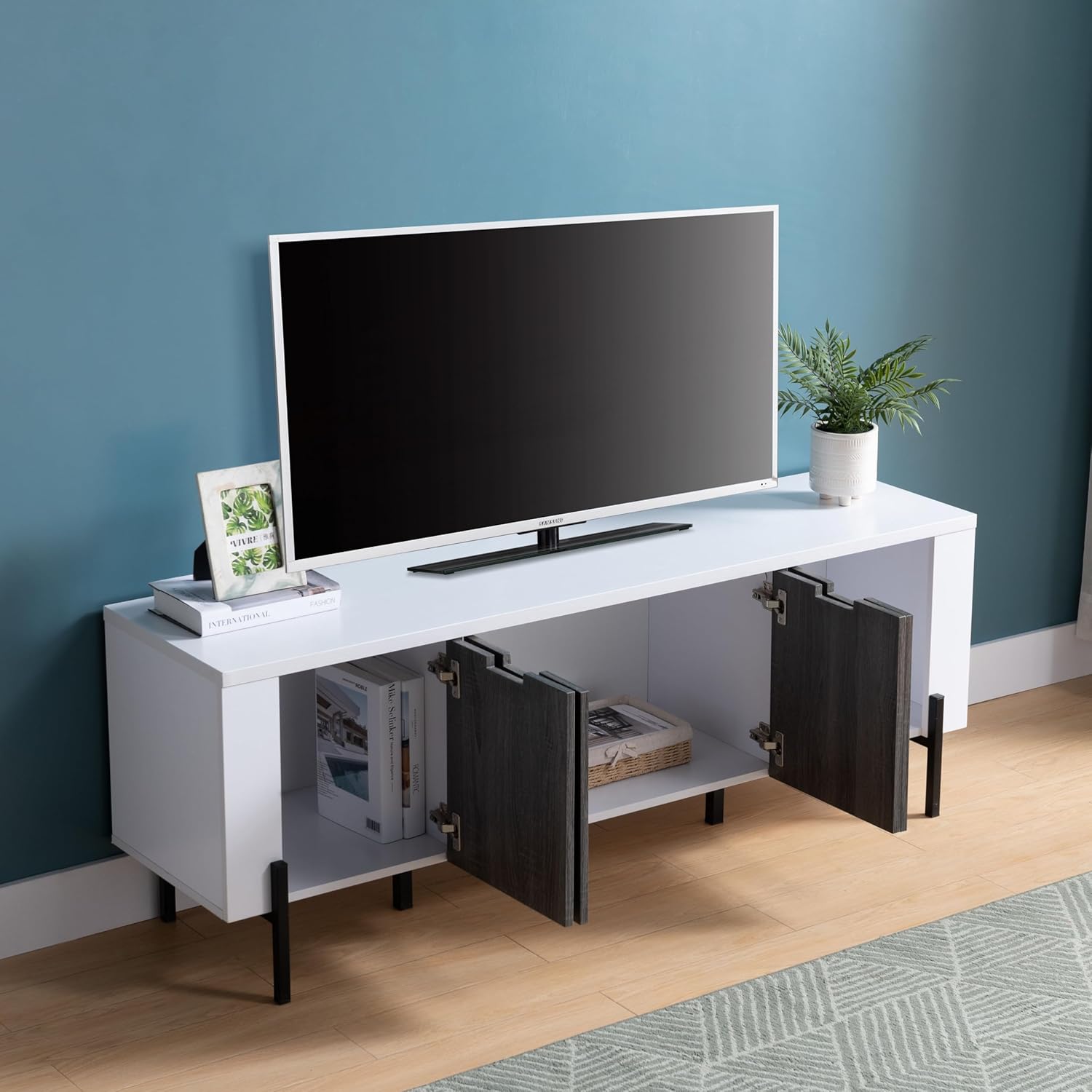 White & Distressed Grey TV Stand with Four Cabinet Doors J594