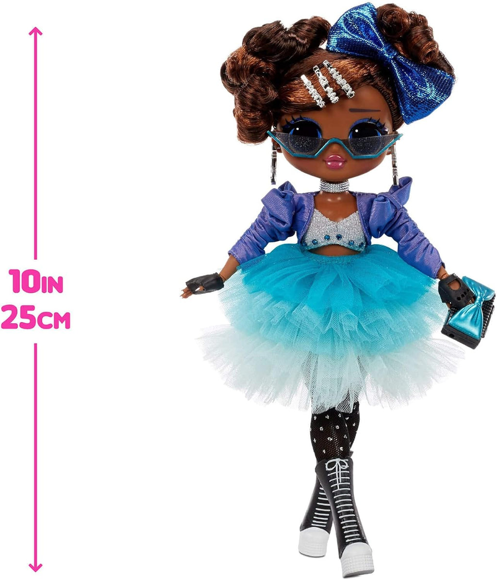 Fashion Doll with 20 Surprises, 5 Fashion Looks, Multicolor R563
