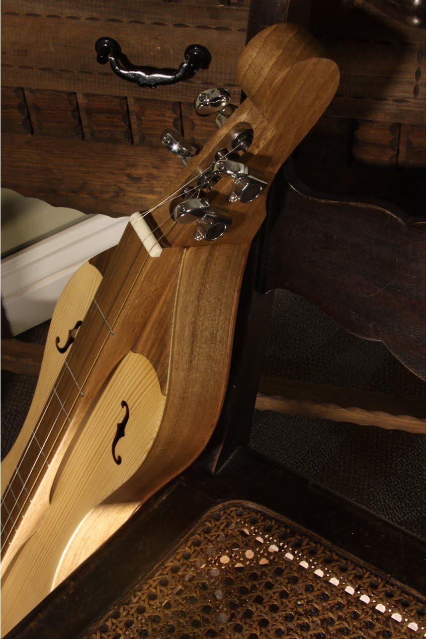 Walnut Spruce 4-String Dulcimer R7533