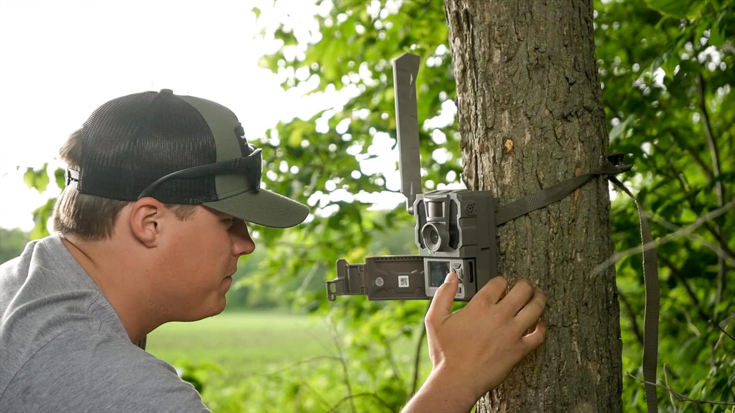 Cellular Trail Camera, NO Glow, HD Photo and HD Video (2 PK) M458534