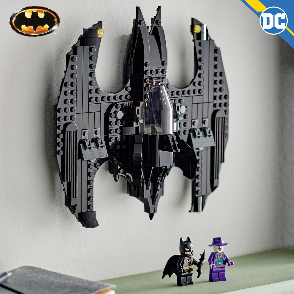 Batwing Playset with 2 Minifigures T3785