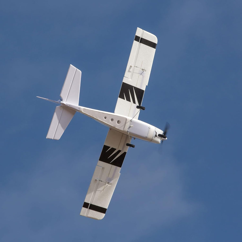 White RC Airplane 1.2m RTF Basic Q800081