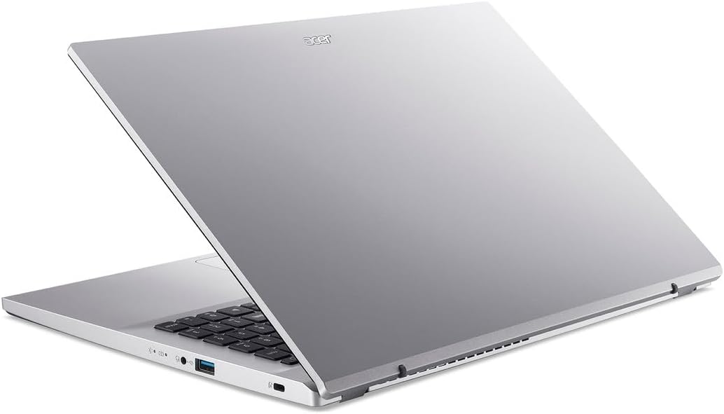 15.6" Full HD Display Core i5 8GB DDR4 256GB NVMe SSD Silver Laptop O914638
