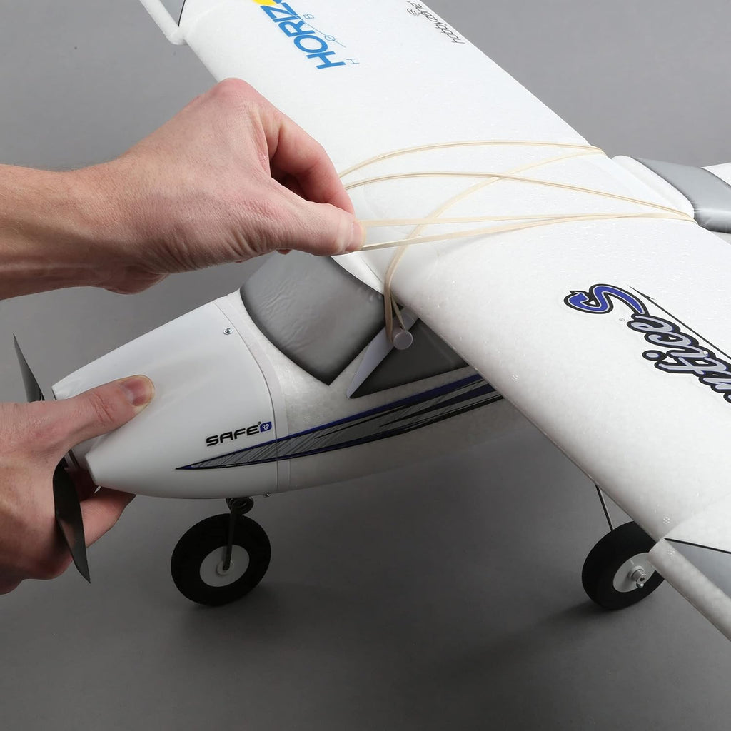 White RC Airplane 1.2m RTF Basic Q800081