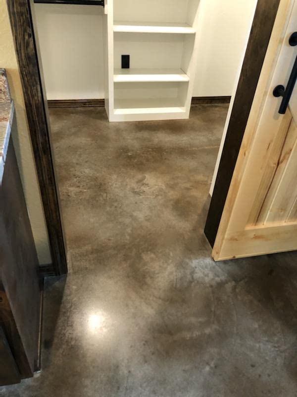 High-Gloss Concrete Brick Terrazzo Wall Floor Sealer (1 Gallon) C614037