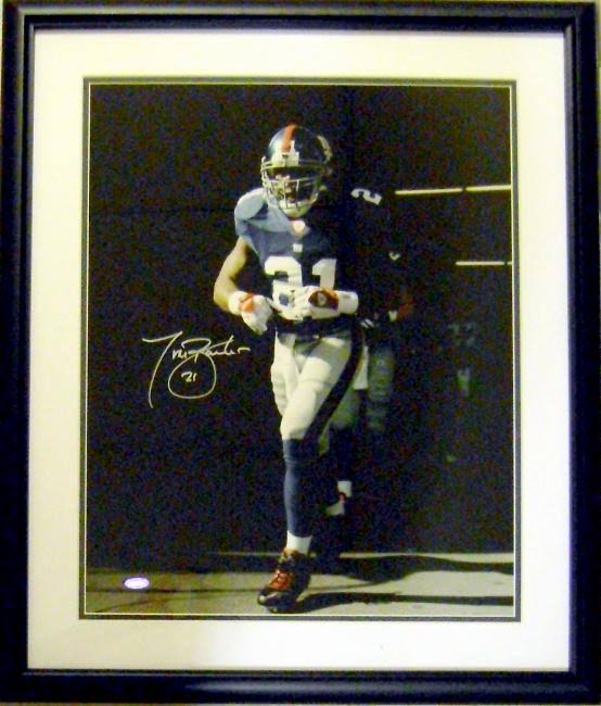 16 x 20 in Framed Autographed Photo F722374