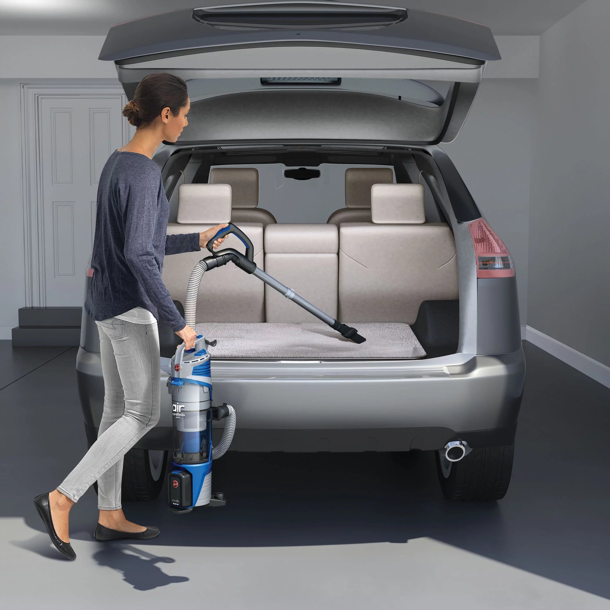 Bagless Cordless Upright Vacuum L526