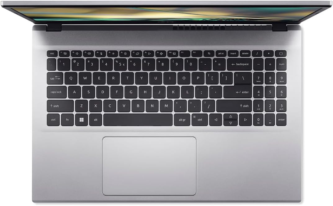 15.6" Full HD Display Core i5 8GB DDR4 256GB NVMe SSD Silver Laptop O914638