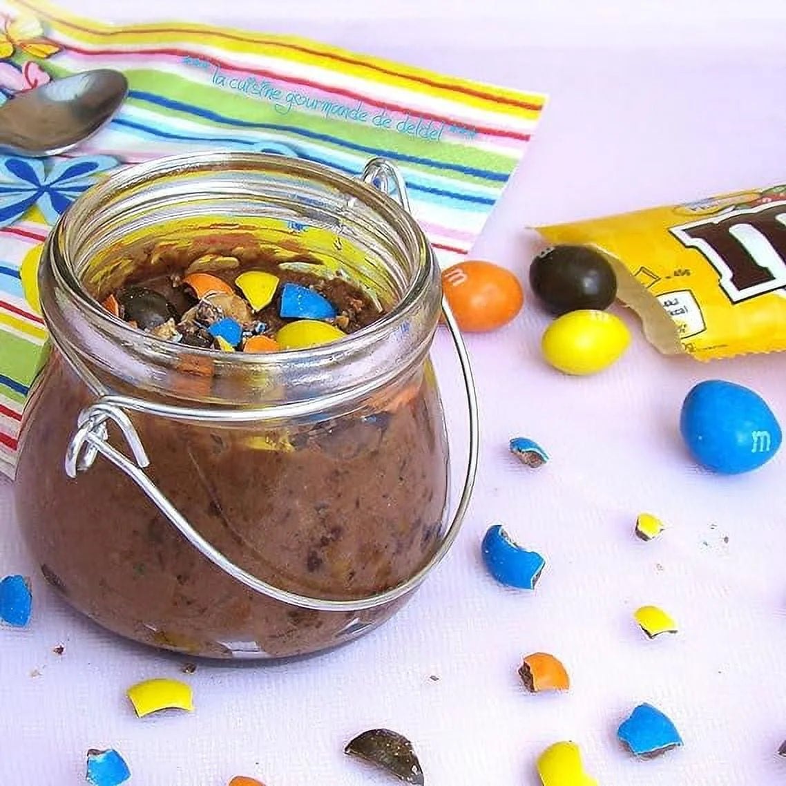 4 Pound Chocolate Candy Bundle with Twix, Snickers, Milky Way, M&M's, Skittles, Starburst Q35030