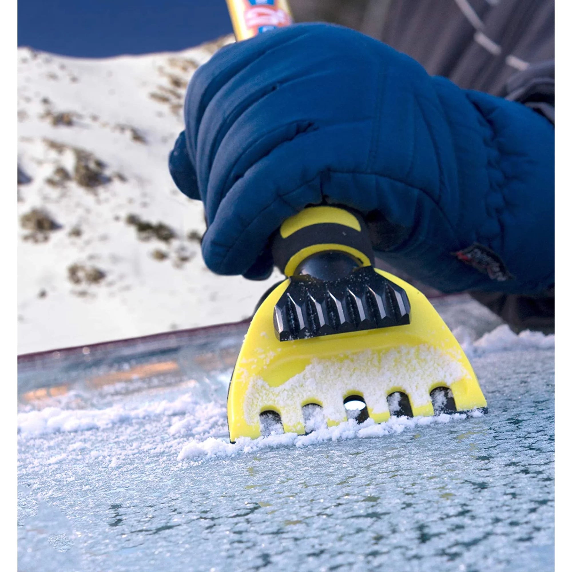Snow Broom and Scraper Black/Yellow V171912