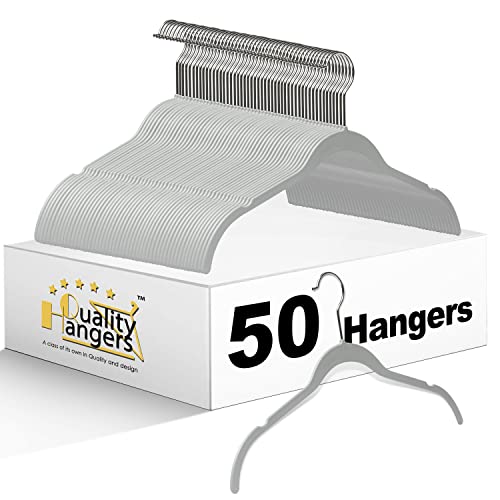 White 50 Pack Non-Velvet Plastic Heavy Duty Clothes Hangers with Chrome Swivel Hook D1317