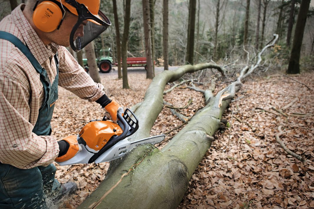 GASOLINE CHAINSAW H26103